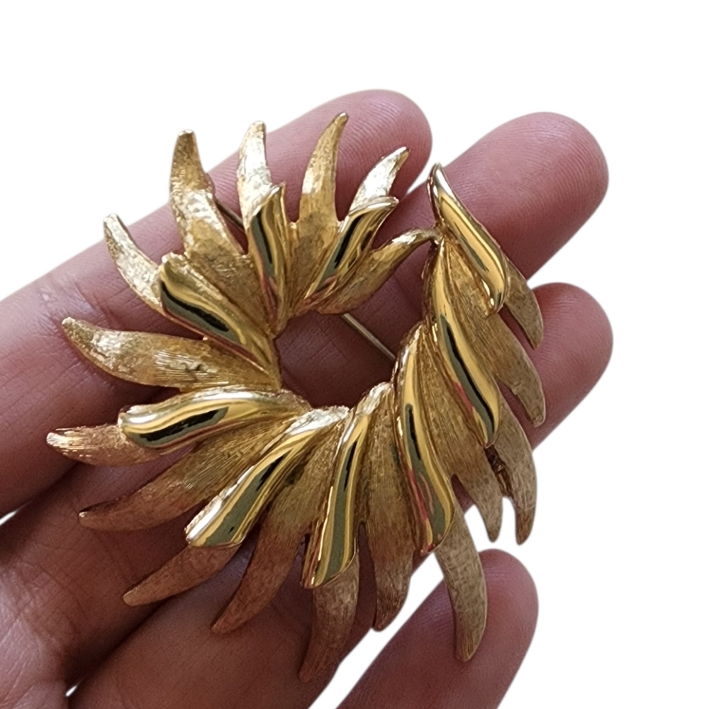 Elegant MONET Gold-Tone Brooch